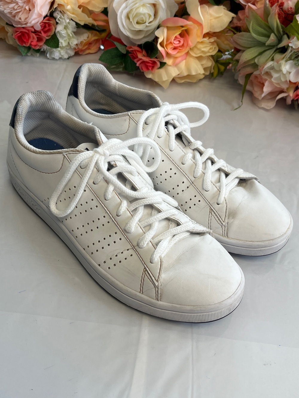 K-Swiss Court Base II Leather Low Top Sneakers White Navy Women’s Size 9.5